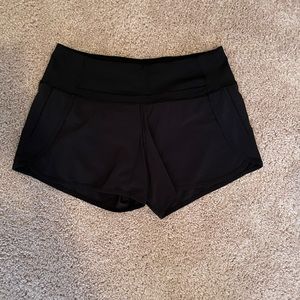 Lululemon black running shorts size 4